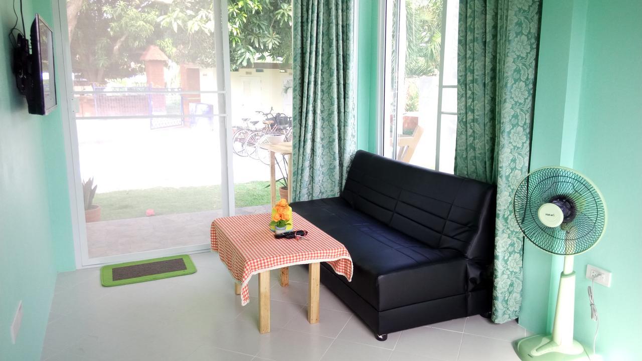 Pat'S Hideaway Bungalows Rayong Esterno foto