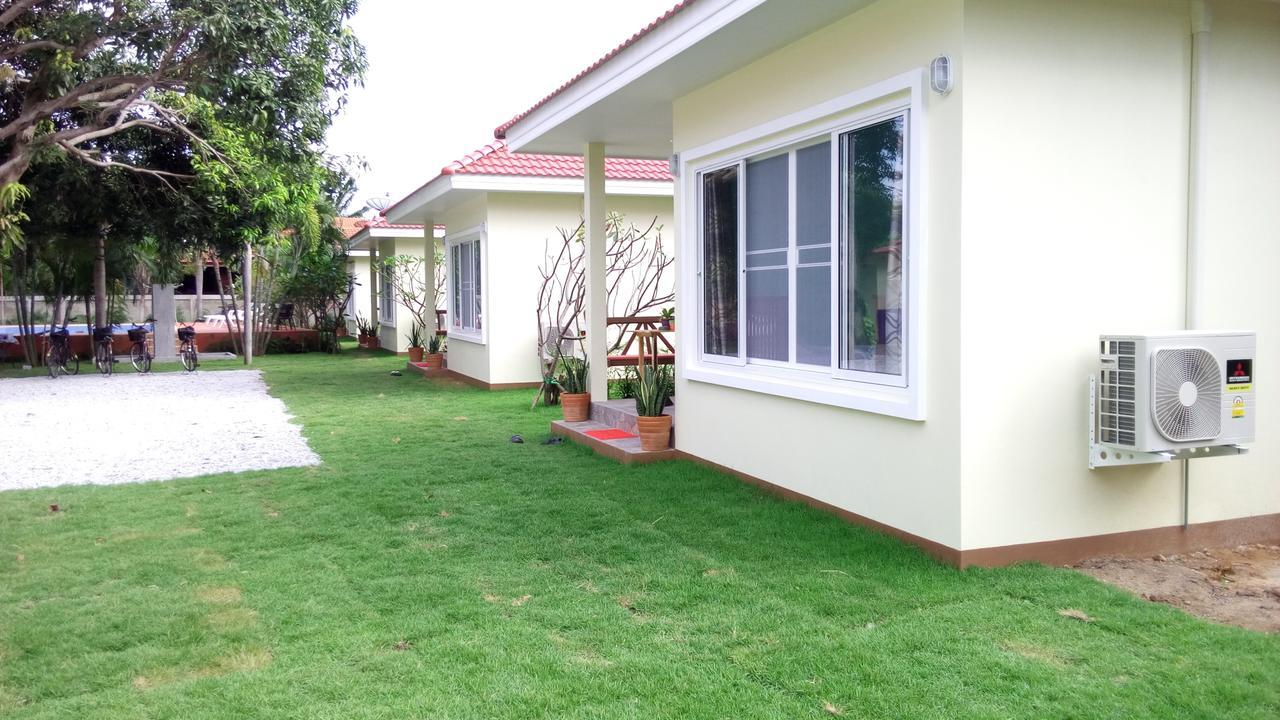 Pat'S Hideaway Bungalows Rayong Esterno foto