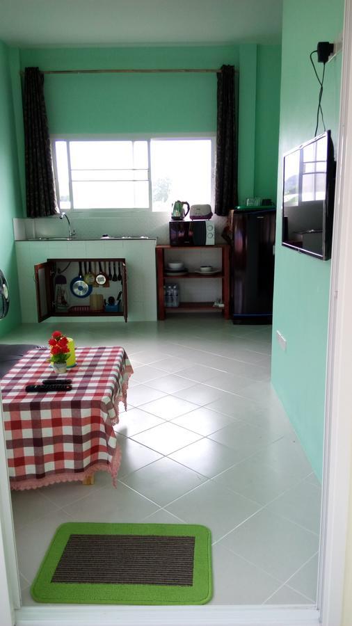 Pat'S Hideaway Bungalows Rayong Esterno foto