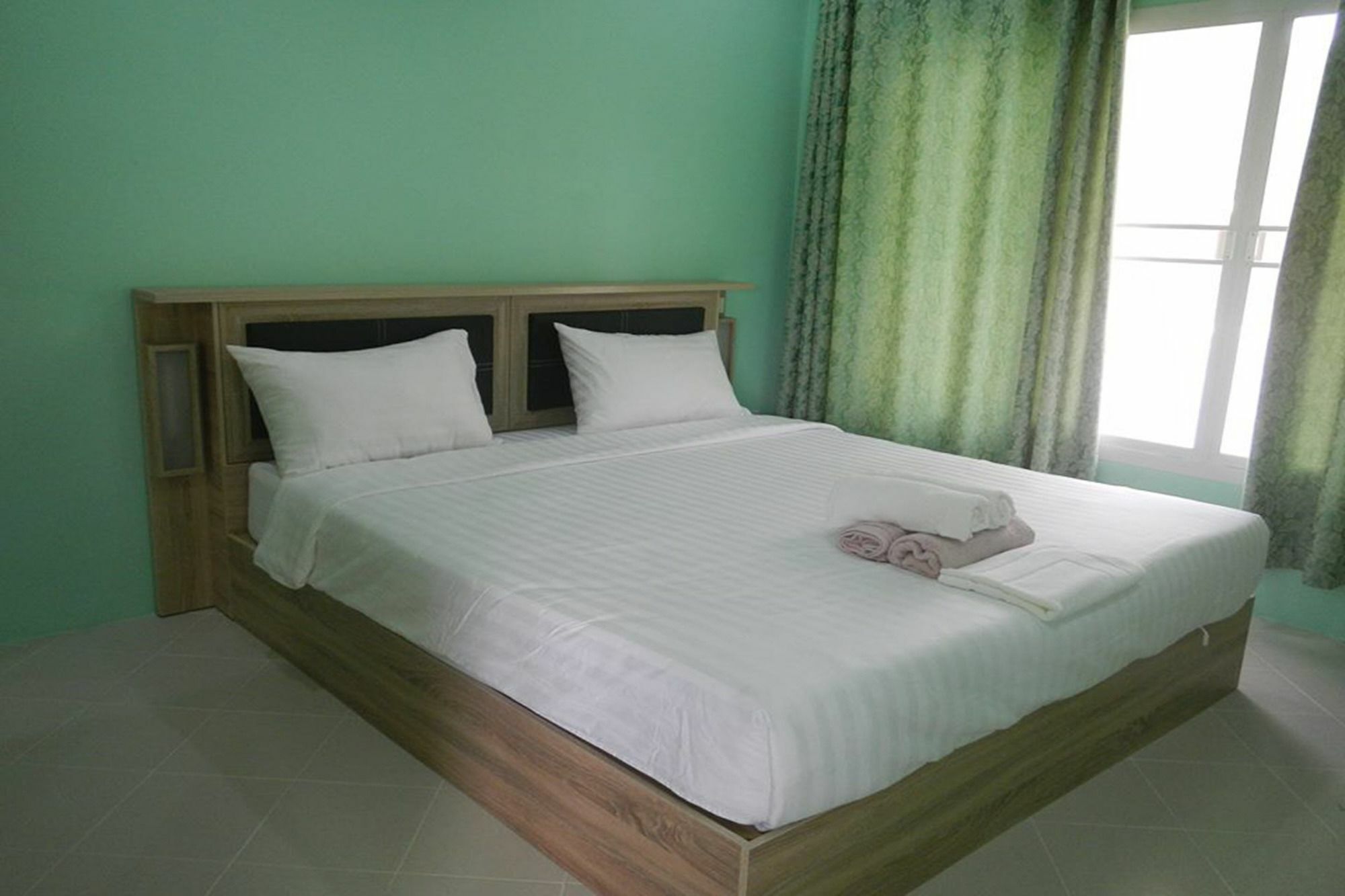 Pat'S Hideaway Bungalows Rayong Esterno foto